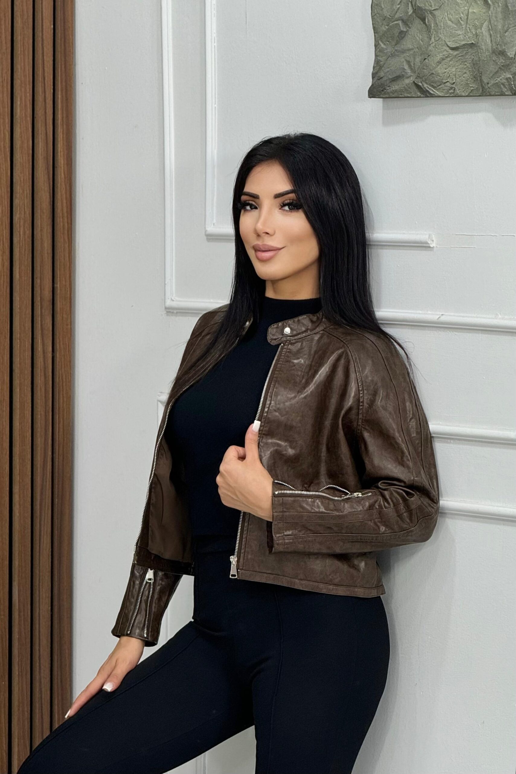 Dəri crop pencək qolları zamok dik yaxa qəhvəyi